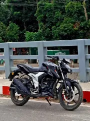 Apache RTR 160 4V with ABS